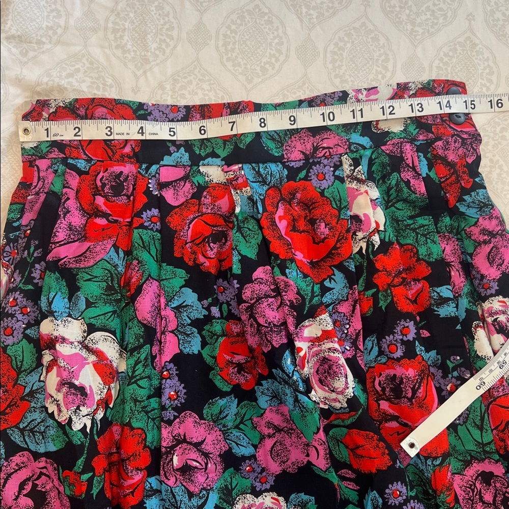 Vintage Floral Skirt - Picture 6 of 8